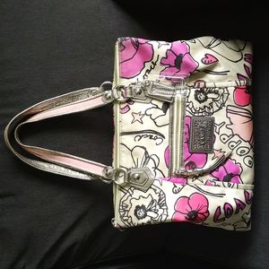 Coach Purse Poppy Floral Satin Limited Edition Tote Bag Pink Cream 16306